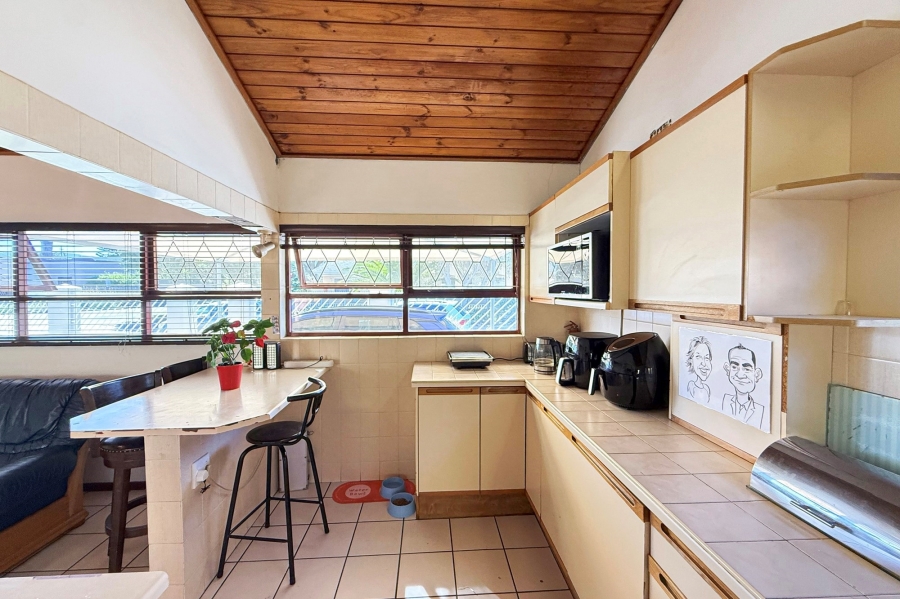 4 Bedroom Property for Sale in Monte Vista Western Cape